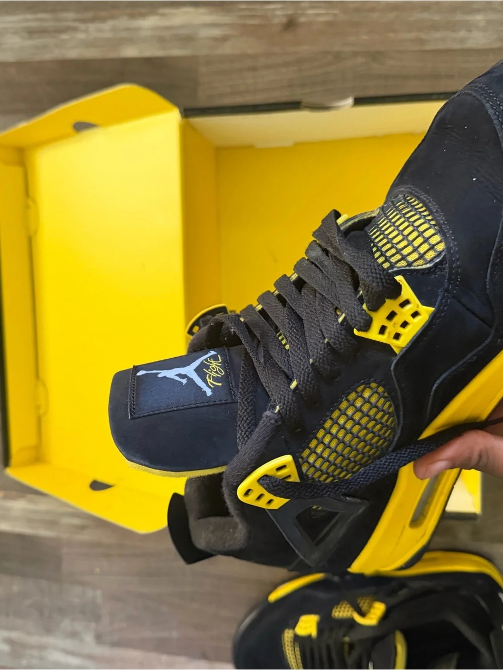 Jordan 4 Thunder’s